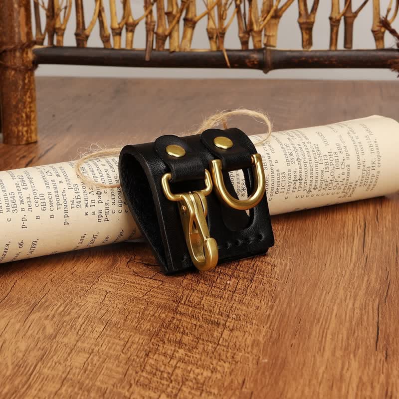 Robuster Schlüsselhalter aus Leder mit D-Ring-Gürtelschlaufe und Clip - image 3