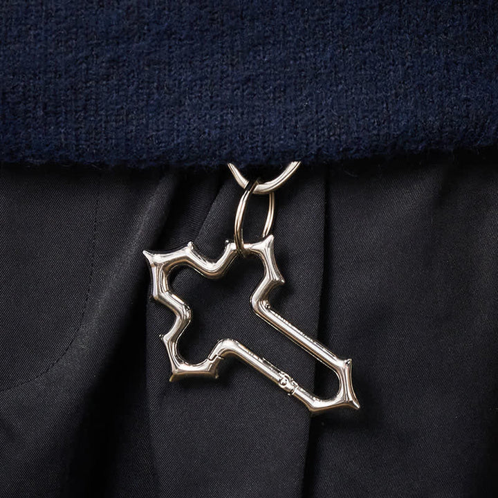Schlüsselanhänger in Kreuzform mit zwei Ringen für Streichhölzer und Petroleumfeuerzeuge - image 1