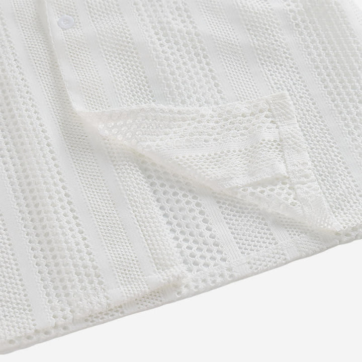 Atmungsaktives, gestreiftes Strickhemd für Herren mit kubanischem Kragen und Lochmuster - image 6