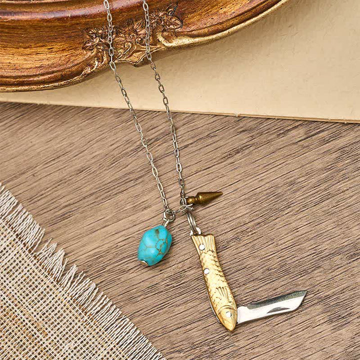 Einzigartige Taschenmesser-Halskette aus Messing und Türkis in Fischform - image 2