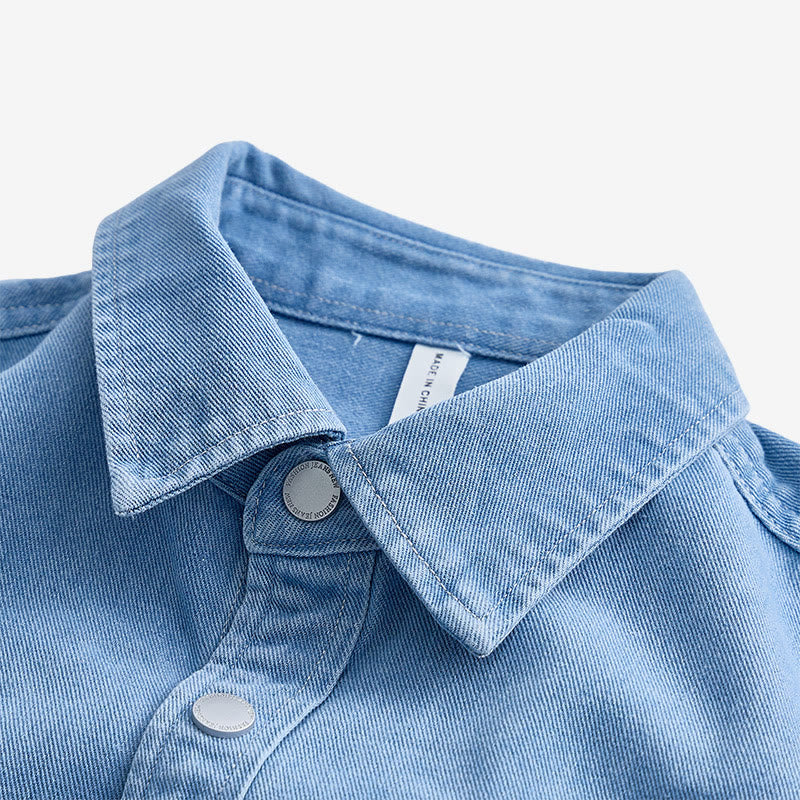 Lässiges, locker sitzendes Herren-Jeanshemd mit langen Ärmeln und Knöpfen - image 3