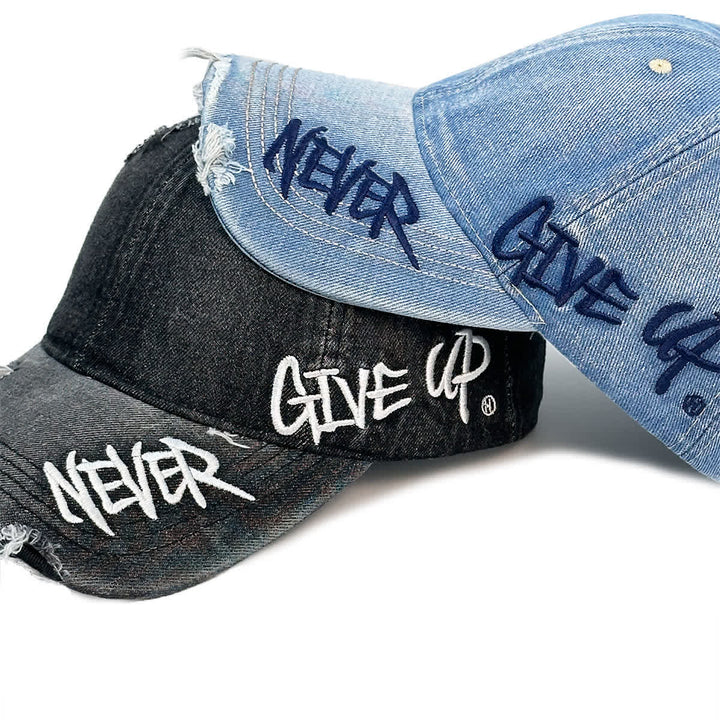 Never Give Up Stickerei Baseballkappe aus verwaschenem Denim - image 4