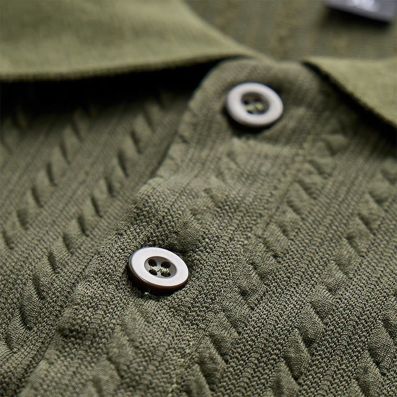 Atmungsaktives, strukturiertes Strick-Poloshirt für Herren mit lockerer Passform - image 11