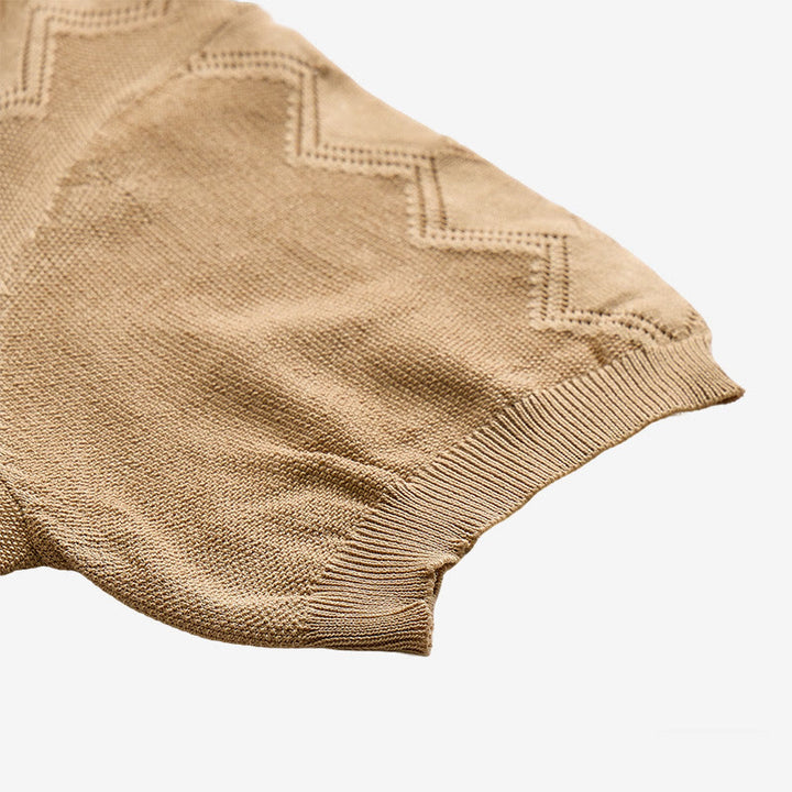Herren-Poloshirt mit halbem Reißverschluss und kurzen Ärmeln, geometrischem Strickmuster - image 9