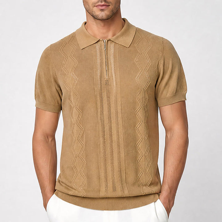 Herren-Poloshirt mit halbem Reißverschluss und kurzen Ärmeln, geometrischem Strickmuster - image 1