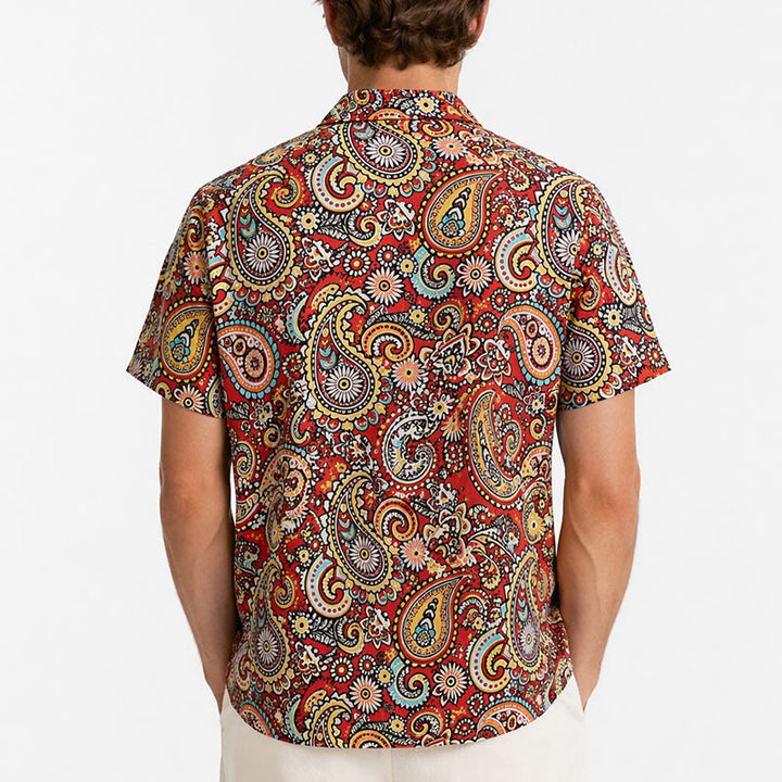 Kurzarm-Camp-Shirt mit auffälligem rotem Paisley-Muster - image 3