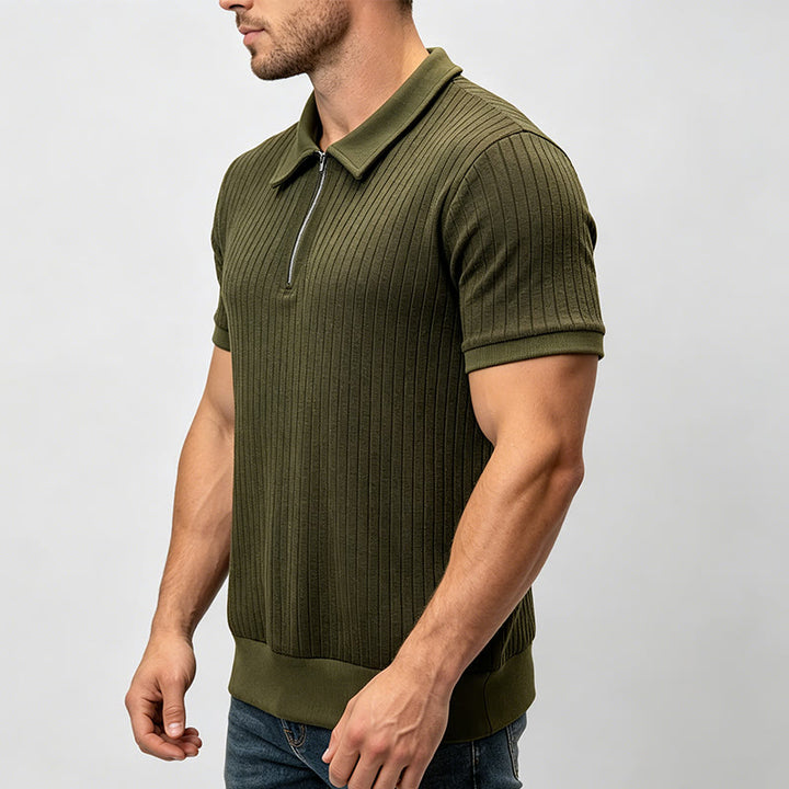 Herren-Poloshirt mit vertikal geripptem Strickmuster und Reißverschluss am Kragen - image 2