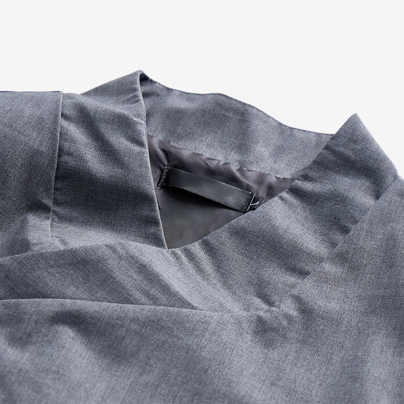 Moderne, taillierte Anzugweste für Herren mit asymmetrischem Revers - image 6
