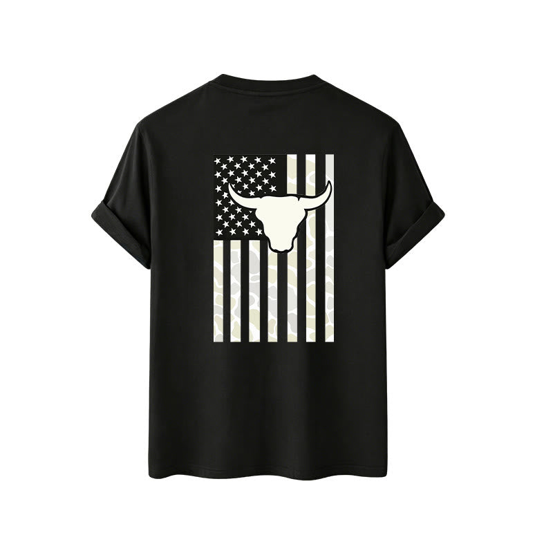 Patriotisches Western-T-Shirt mit amerikanischer Flagge und Stierschädelmotiv - image 6