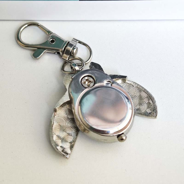 Antike Taschenuhr mit klappbaren Flügeln in Form eines Skarabäus - image 2