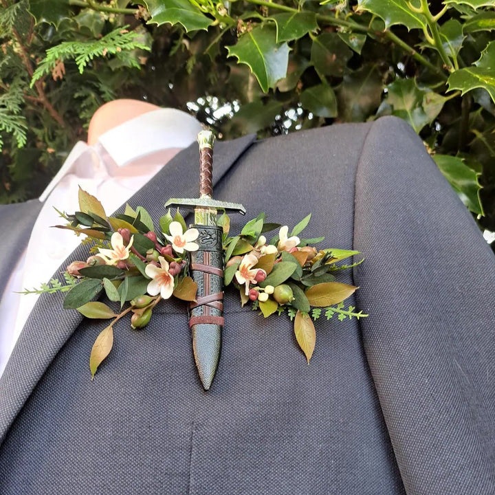 Mittelalterliche Fantasy-Schwert-Boutonnière-Anzugtaschenbrosche - image 6
