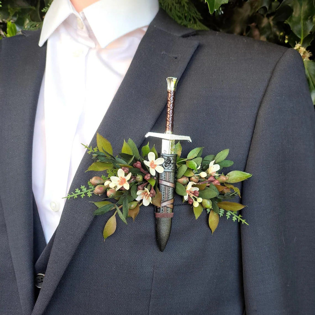 Mittelalterliche Fantasy-Schwert-Boutonnière-Anzugtaschenbrosche - image 5