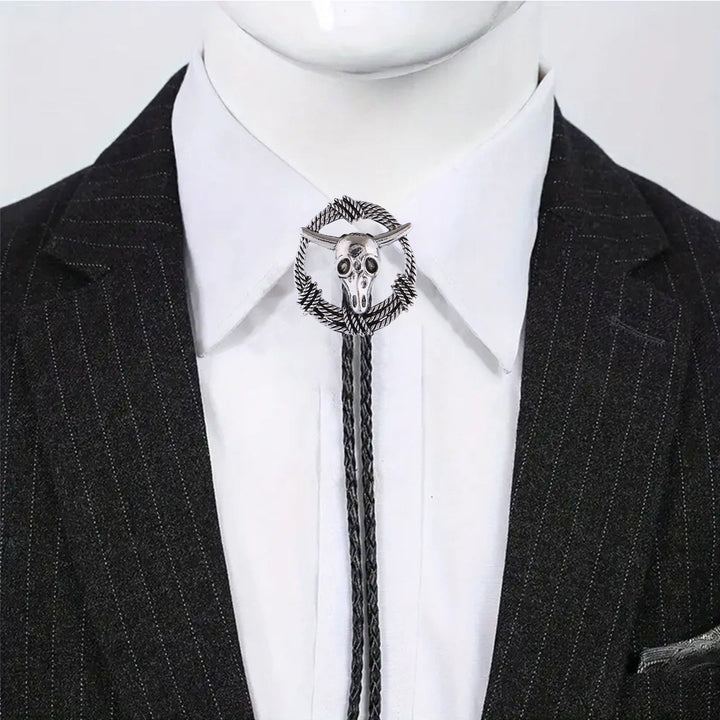 Bolo-Krawatte mit Stierschädel-Motiv - image 1