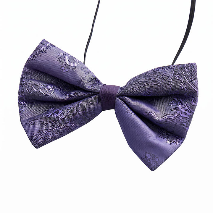 Zweiteiliger Herrenanzug mit glänzendem Paisley-Muster und Fliege, Weste mit Fliege - image 8