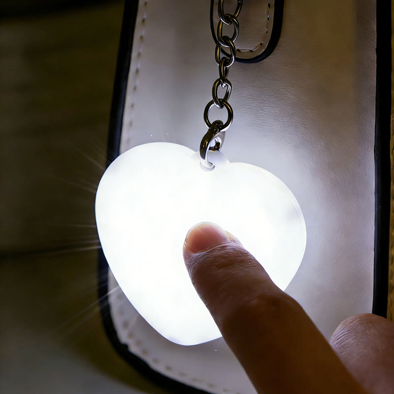 Tragbare LED-Taschenleuchte, wiederaufladbar, Schlüsselanhänger - image 2