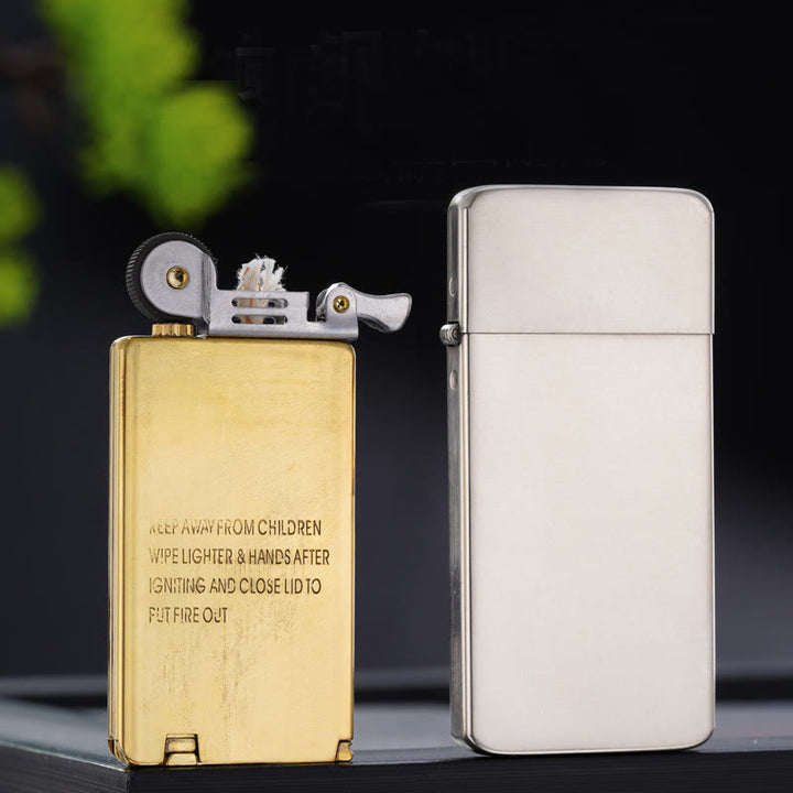 Minimalistisches, ultradünnes klassisches Klappfeuerzeug für Petroleum - image 2
