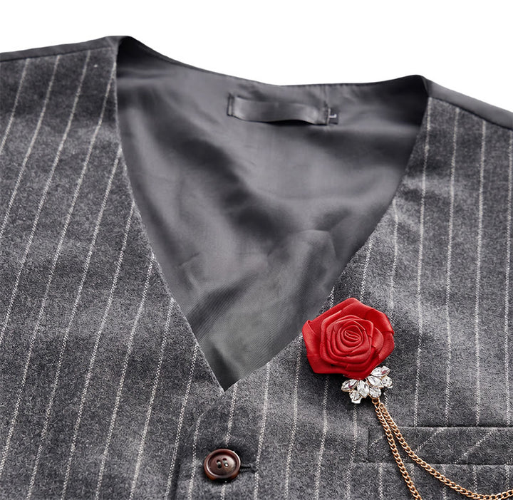 Herren-Anzugweste im Retro-Stil mit Nadelstreifen und Rosenreverskette - image 5