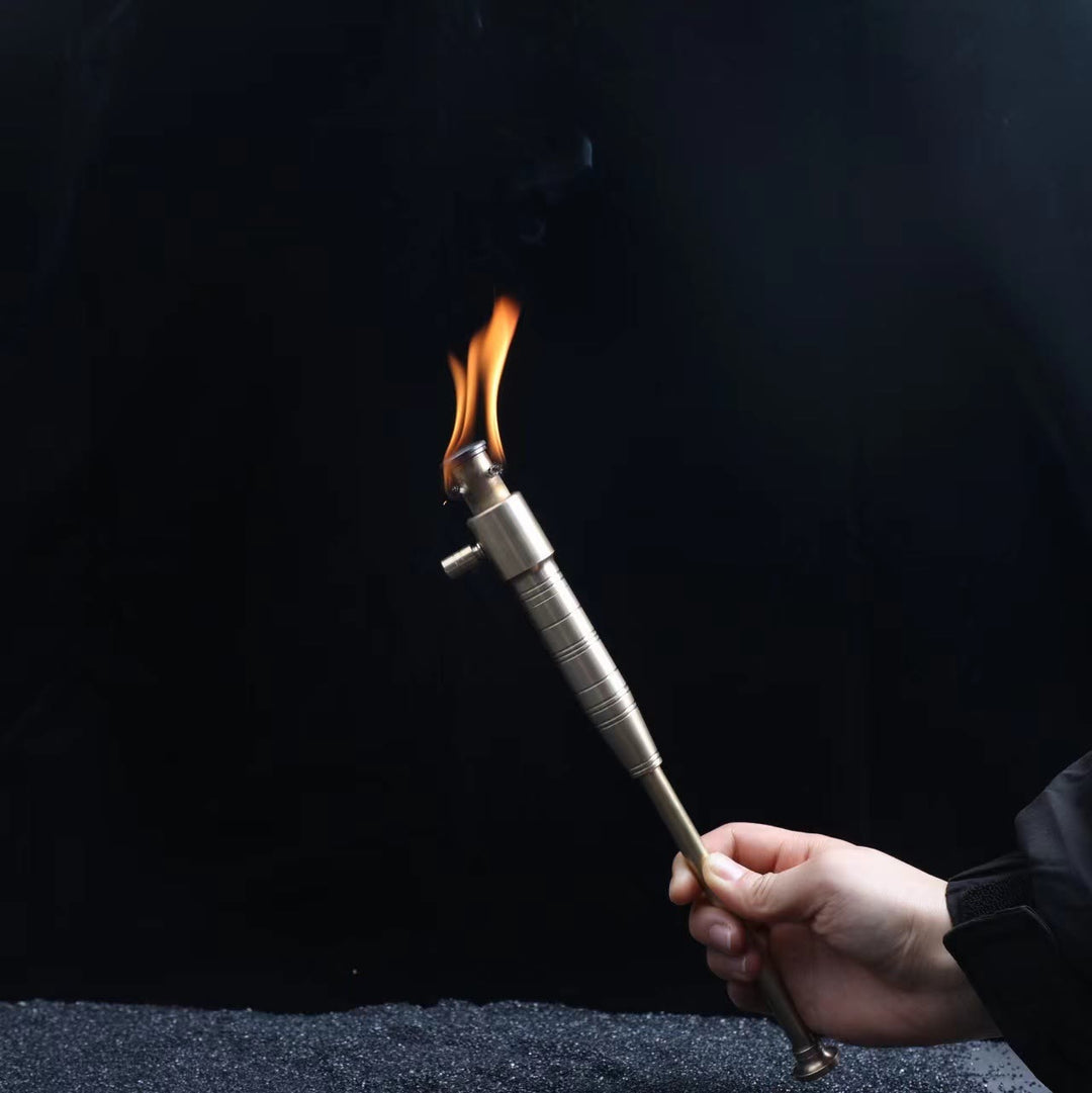 Vintage Messing-Feuerzeug, nachfüllbar, langer Griff - image 1
