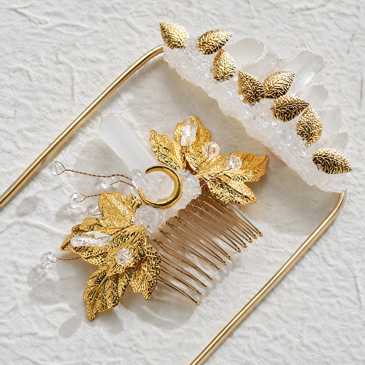 Handgefertigtes Set aus Ansteckblume für den Bräutigam und Kristallhaarkamm für die Braut - Weiß & Gold - image 6