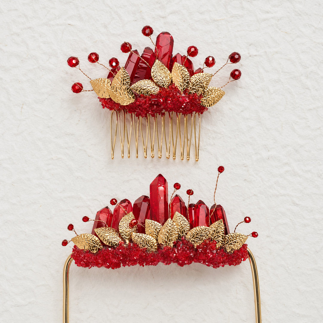 Handgefertigtes Set aus Ansteckblume für den Bräutigam und Kristallhaarkamm für die Braut - image 9
