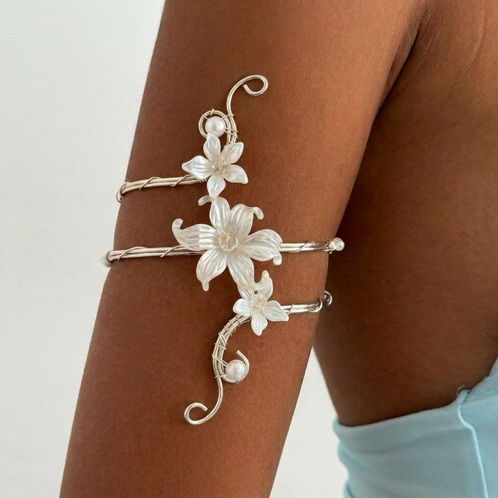 Ätherisches Armband mit Perlenknospen und kunstvollen Wirbeln - Stil Nr. 6 - image 15