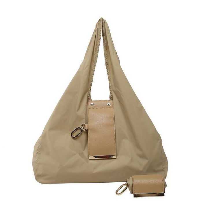 Faltbare Nylon-Schultertasche mit Schlüsselanhänger und Lederakzenten - Khaki - Groß - image 25