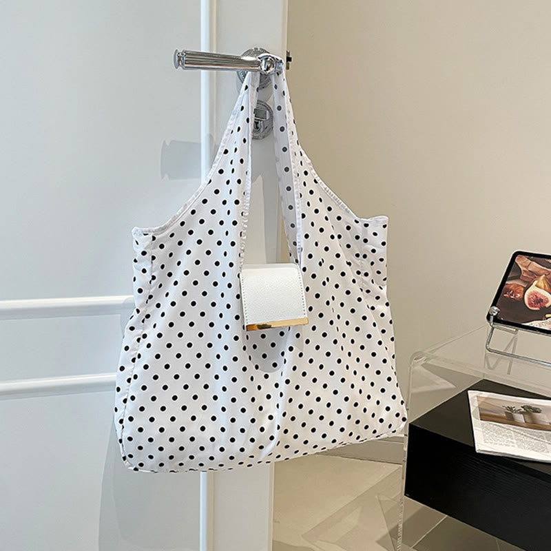 Faltbare Nylon-Schultertasche mit Schlüsselanhänger und Lederakzenten - Weißer Punkt - Klein - image 30