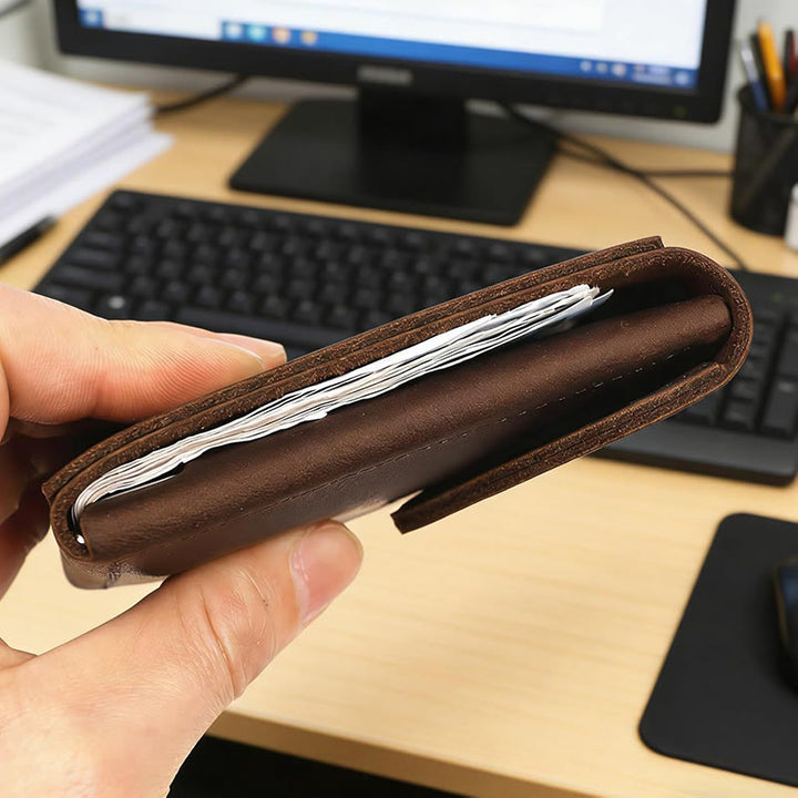 Geldbörse aus Crazy Horse Leder mit Magnetverschluss für die Vordertasche - image 3