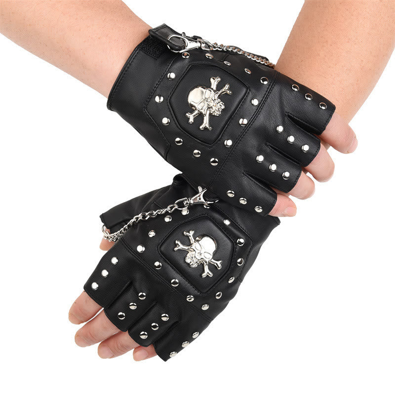 Schwarze, mit Totenkopf-Nieten besetzte Halbfinger-Motorradhandschuhe mit Kette - image 3