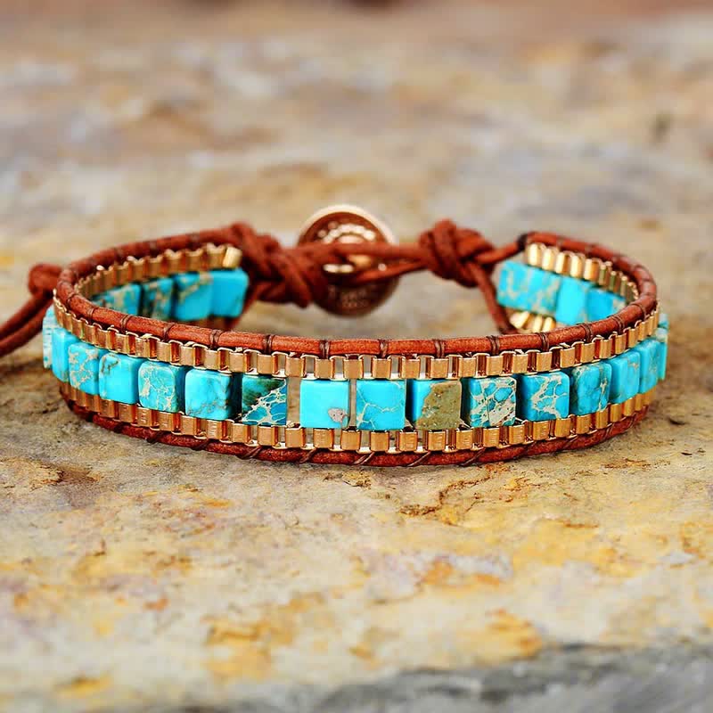Modernes Armband im Südwest-Stil mit quadratischen türkisfarbenen Perlen - image 3
