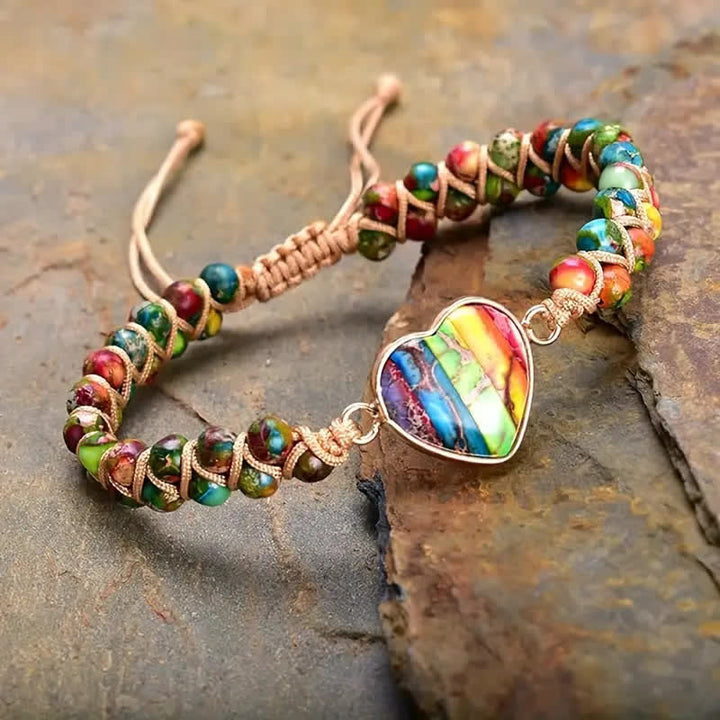 Herzförmiges, verstellbares Makramee-Armband aus Naturstein - Regenbogen - image 10
