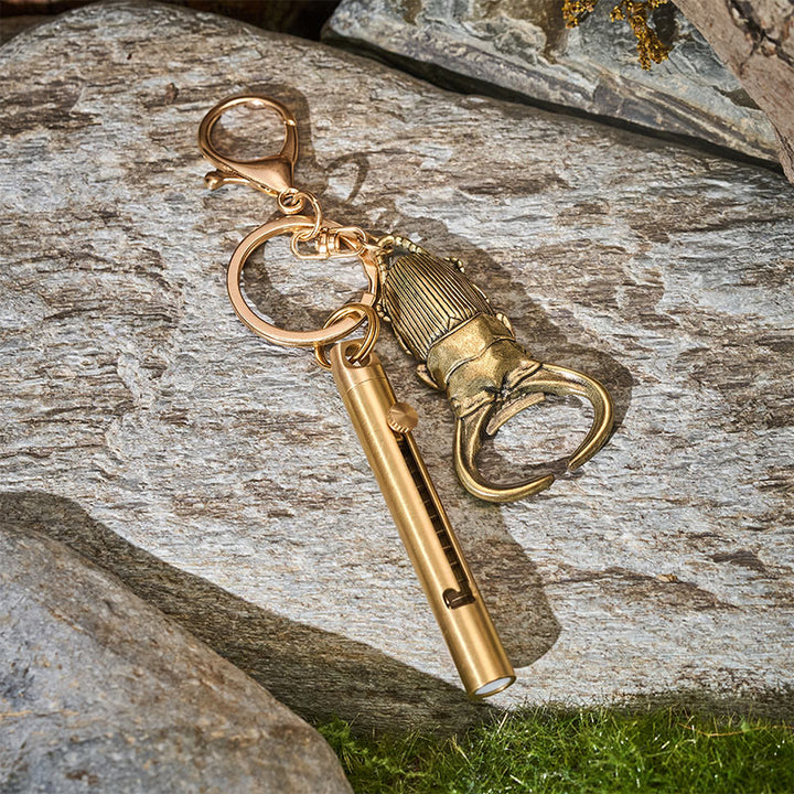 EDC-Multifunktionswerkzeug: Einziehbares Taschenmesser und Flaschenöffner-Schlüsselanhänger - image 1