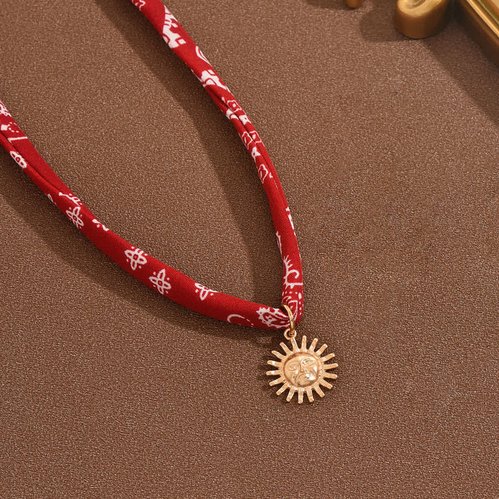 Rotes Bandana Sonnengöttin Paisley Schal Halskette - image 2