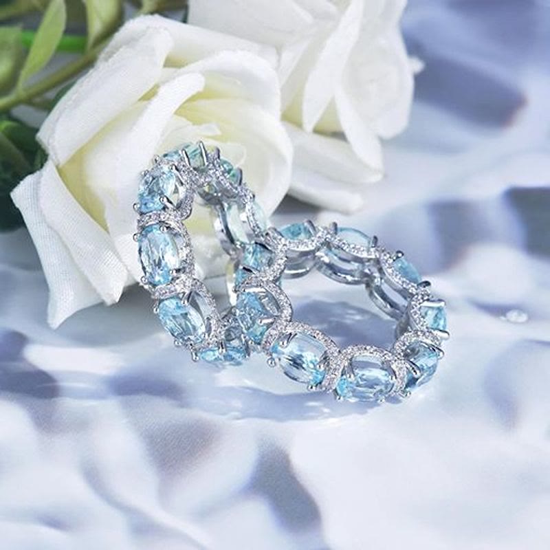 Hellblauer Kristall-Ewigkeitsring mit Pavé-Zirkonia, Stapelring für Damen - image 4