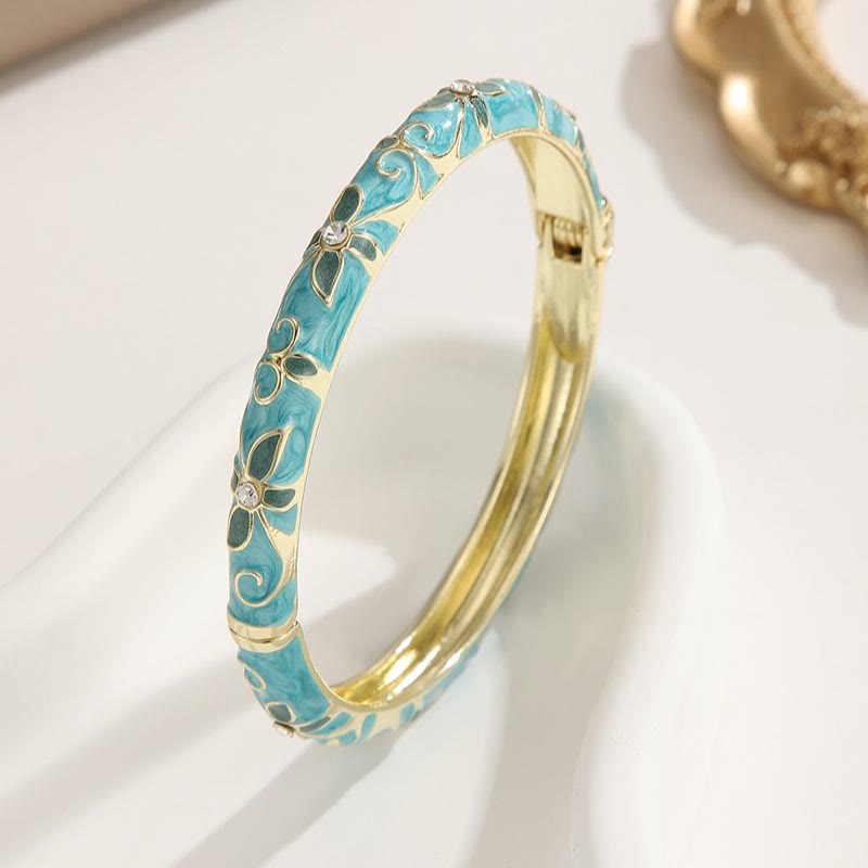 Goldfarbenes Emaille-Kleeblatt-Armband, farbenfrohes Tropfenöl-Armband für Damen - Hellblau - image 6