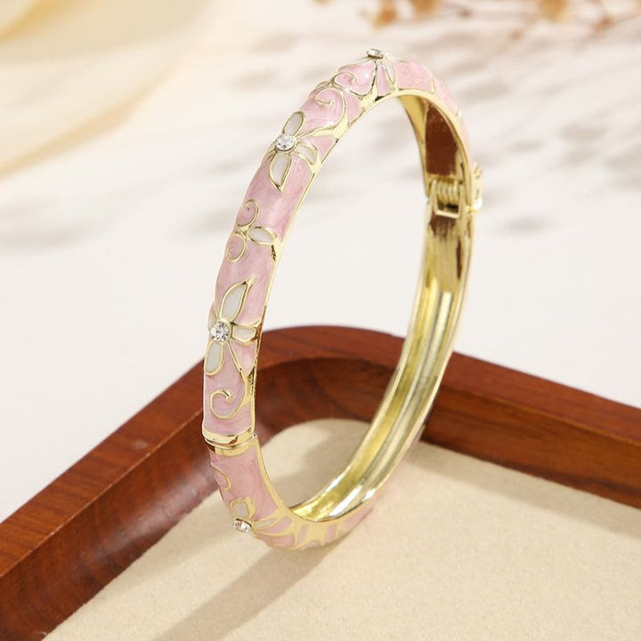 Goldfarbenes Emaille-Kleeblatt-Armband, farbenfrohes Tropfenöl-Armband für Damen - Hellrosa - image 8