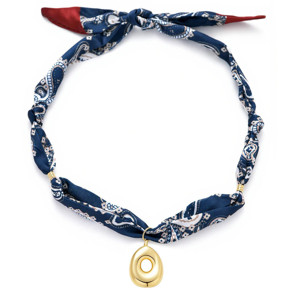 Halskette mit marineblauem Paisley-Bandana-Muster und goldenem Anhänger in Blasenform - O - image 19