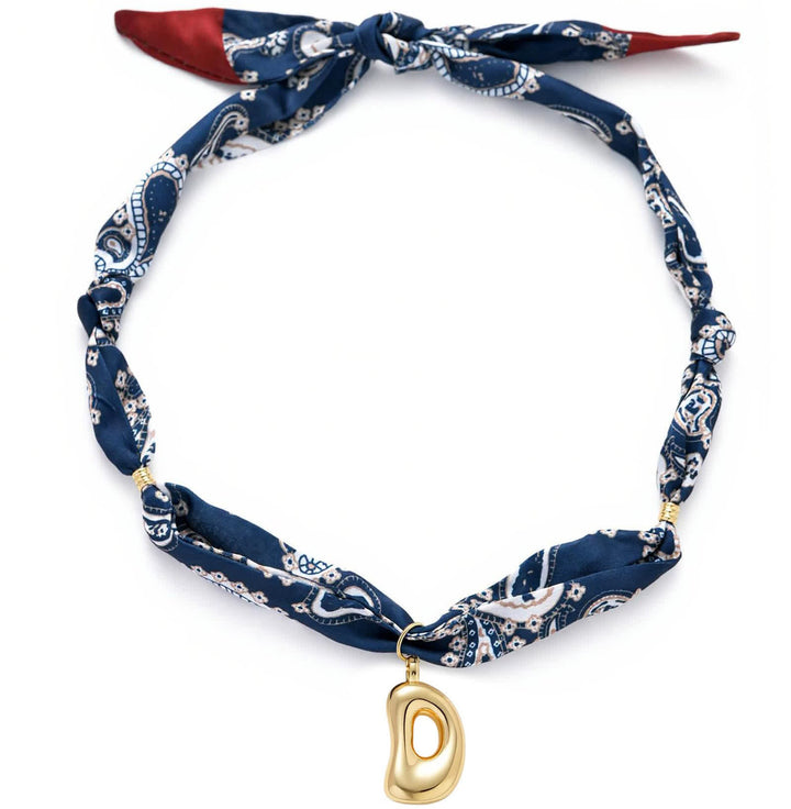Halskette mit marineblauem Paisley-Bandana-Muster und goldenem Anhänger in Blasenform - D - image 8