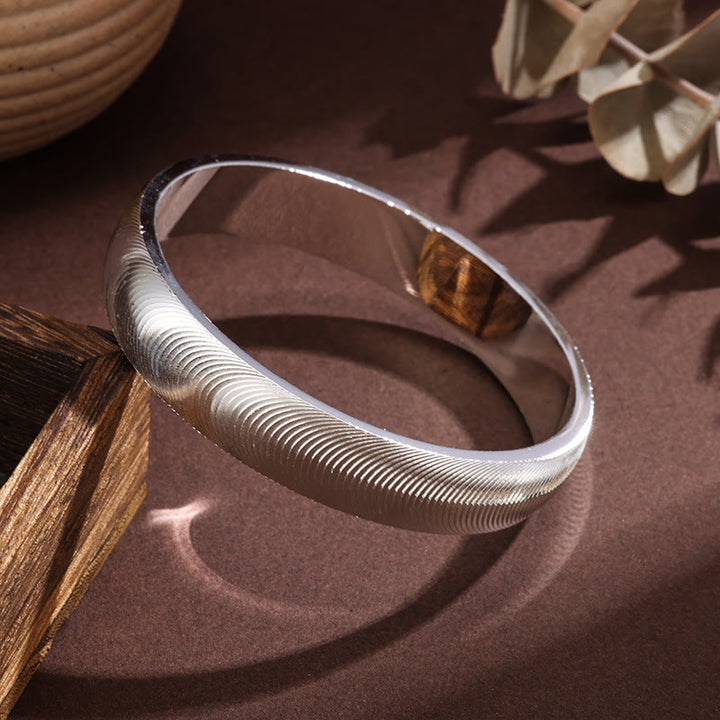 Breites, geschlossenes Katzenaugen-Armband, Vintage-Armband aus poliertem Material für Damen - image 1