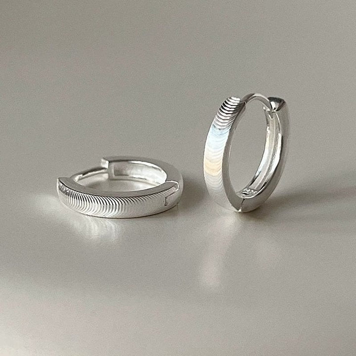 S925 Silber, strukturierte Katzenaugen-Creolen für Damen - image 1