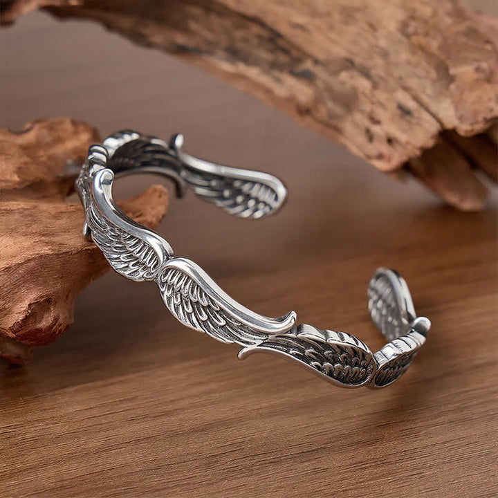 Armband mit offener Manschette und Engelsfeder im Western-Stil, inspiriert von „Fall From Heaven“. - image 2
