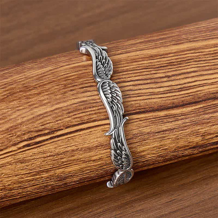 Armband mit offener Manschette und Engelsfeder im Western-Stil, inspiriert von „Fall From Heaven“. - image 1