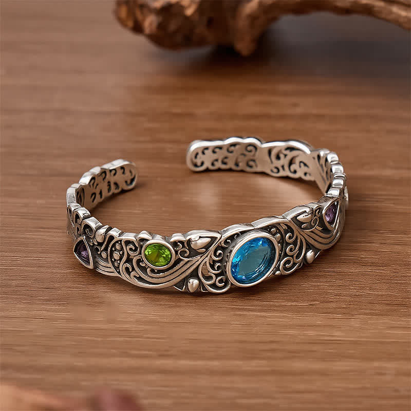 Verziertes, offenes Armband mit Edelsteinen - image 4