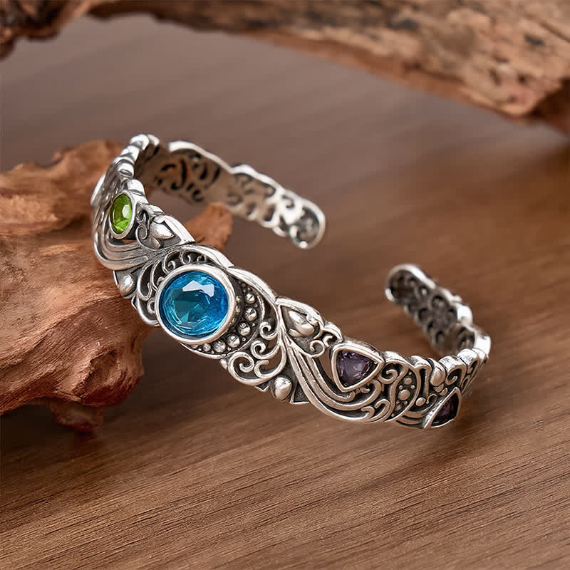 Verziertes, offenes Armband mit Edelsteinen - image 3