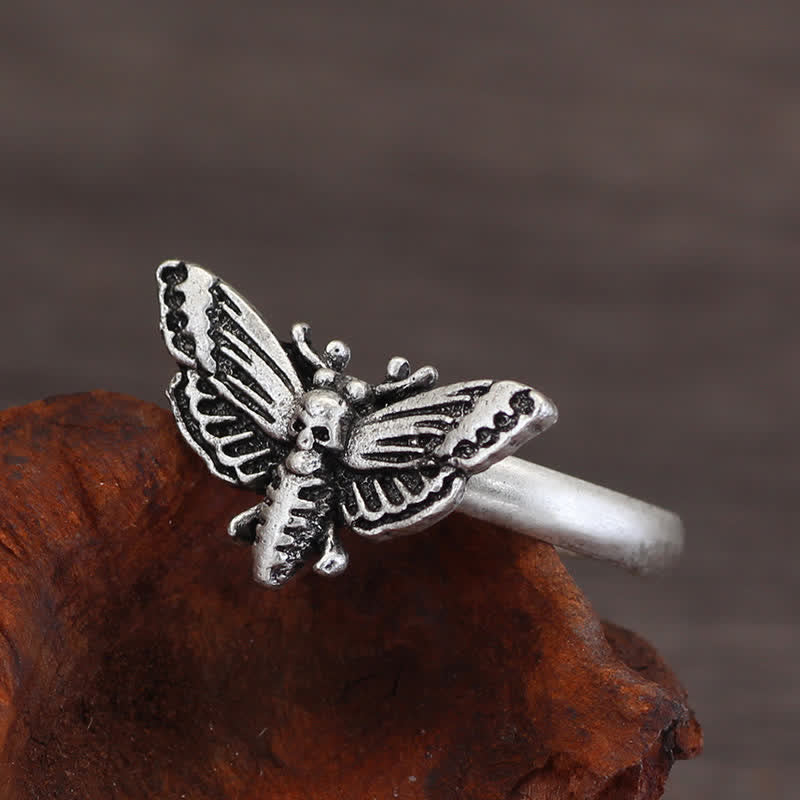 Totenkopfmotte Gothic Statement Opening Ring Kollektion - image 2