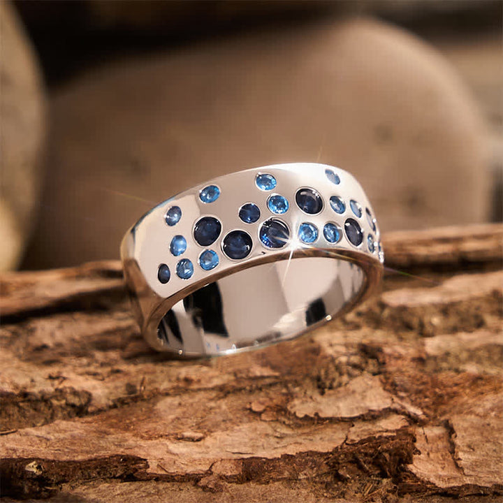 Vintage-Ring mit breitem Band und mehrfarbigen Strasssteinen - image 4