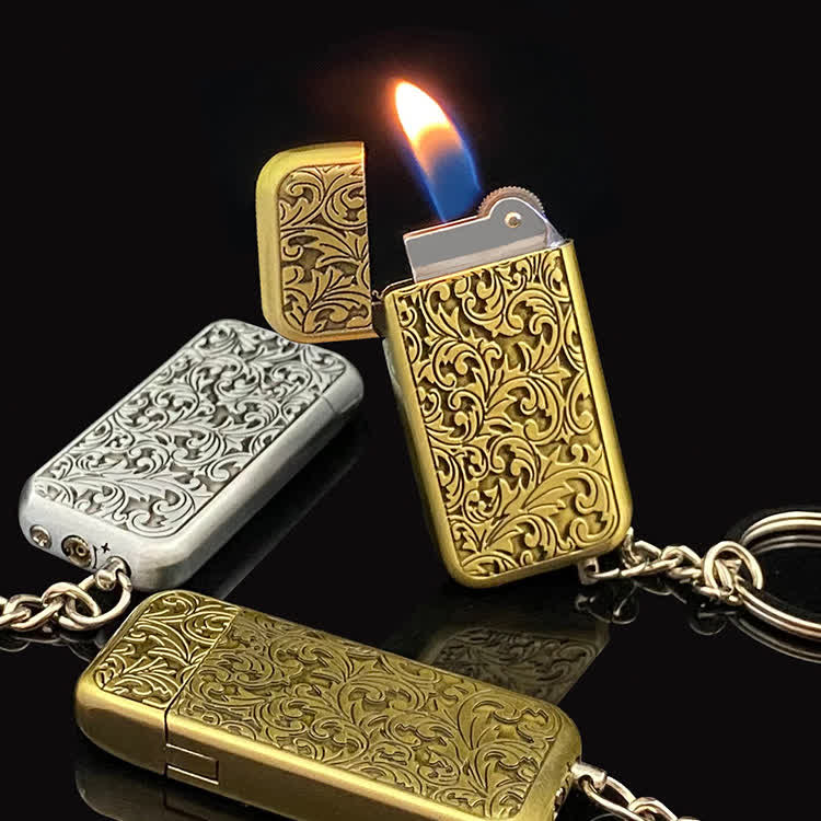 Retro-Barock-Schlüsselanhänger mit Klappdeckel und Butanfeuerzeugmotiv in Form einer geschnitzten Blume - image 0