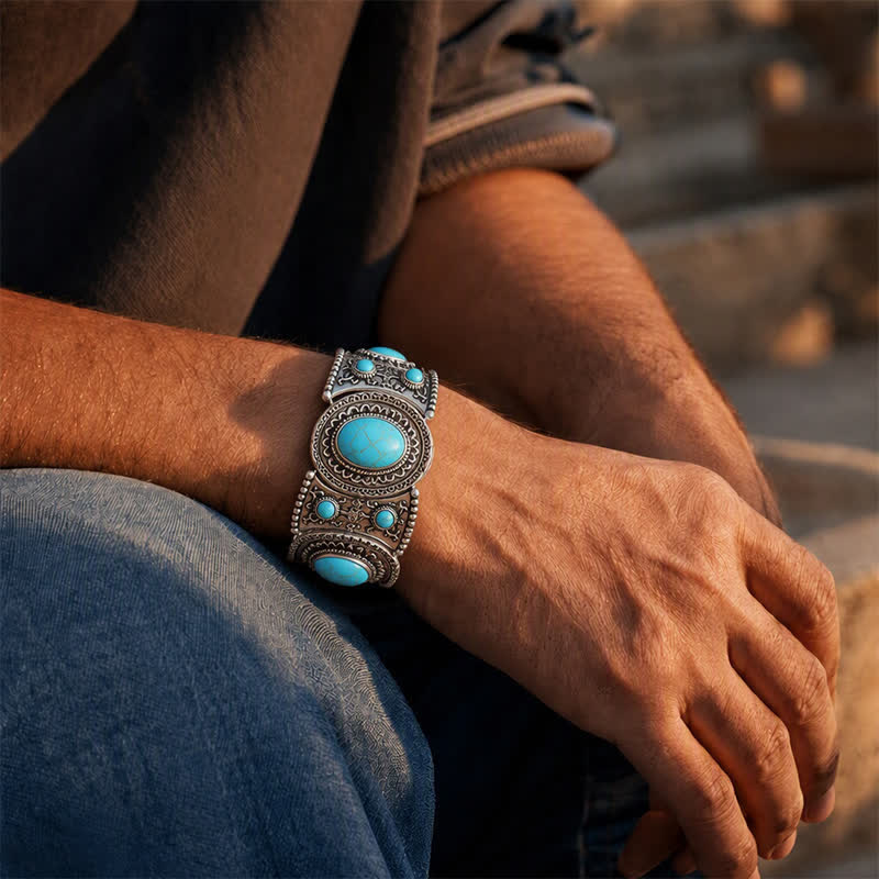 Großes, weit geöffnetes Armband mit türkisfarbenen Perlen im Palaststil - image 1