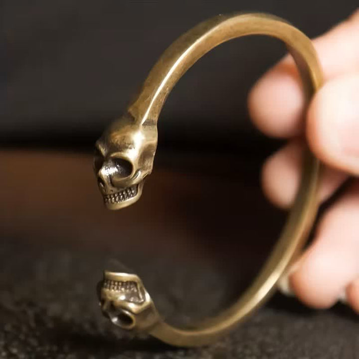 Gothic Bronze Doppelschädel Schweres Messing Offenes Armband - image 2