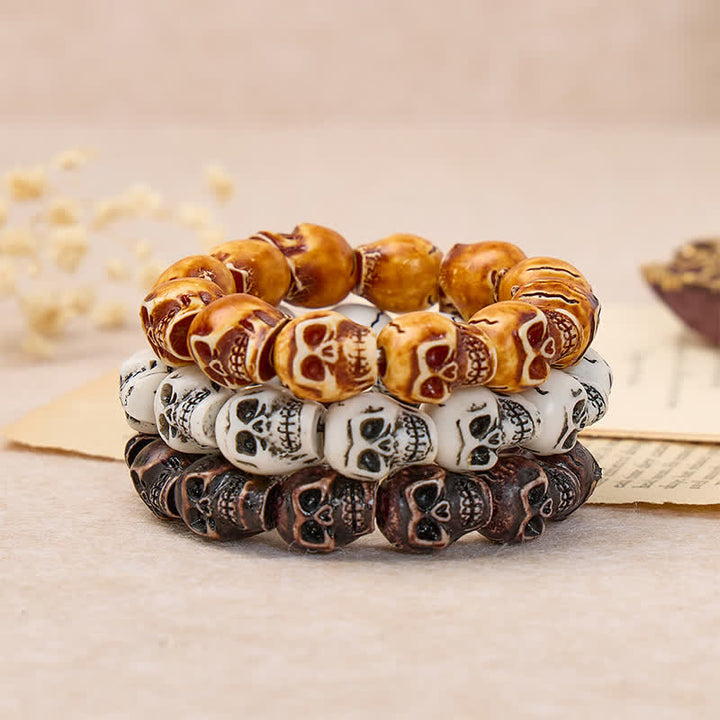 Punk-Armband mit geschnitztem Totenkopf aus Harzperlen - image 0
